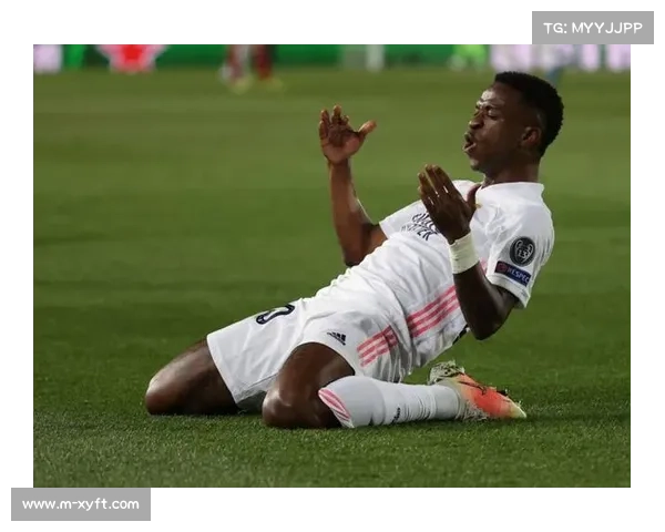 利物浦大战皇马首发预测：萨拉赫范戴克领衔对决姆巴佩维尼修斯